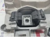 Опора двигателя левая Renault Megane 3 112205136R.