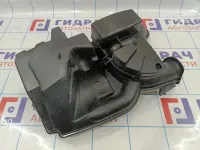 Резонатор воздушного фильтра Renault Megane 3 165856142R. Дефекты.