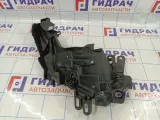 Кронштейн переднего бампера левый Renault Megane 3 622231851R.