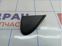 Накладка переднего крыла правого Renault Megane 3 638740012R. Сломано крепление.
