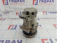 Компрессор системы кондиционирования Renault Megane 3 8201025121.