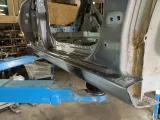 Порог со стойкой правый Renault Megane 3 764608869R.