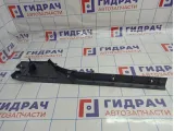 Накладка порога переднего правого внутренняя Renault Megane 3 769510009R.