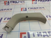 Обшивка двери багажника левая Renault Megane 3 909030005R.