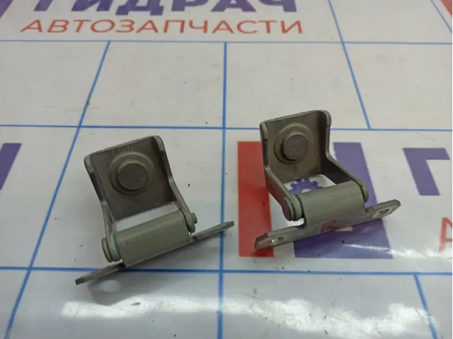 Петли двери багажника Renault Megane 3 .