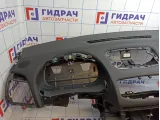 Торпедо Renault Megane 3 681005424R. Царапины.