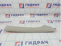 Обшивка стойки передней правой Renault Megane 3 769110009R. Царапины.