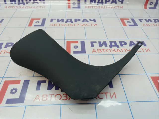 Накладка порога внутренняя передняя правая Renault Megane 3 768360015R. Царапины, потертость.