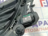 Решетка в бампер центральная Renault Megane 3 622549428R. Дефекты.
