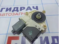 Моторчик стеклоподъемника задний левый Renault Megane 3 827310185R.