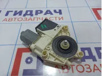 Моторчик стеклоподъемника задний правый Renault Megane 3 827306548R.