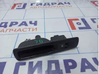 Кнопка стеклоподъемника заднего летнего Renault Megane 3 254010003R. С накладкой.
