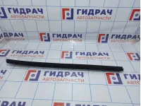 Уплотнитель стекла двери передней правой Renault Megane 3 803300029R.