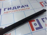 Уплотнитель стекла двери передней правой Renault Megane 3 803300029R.
