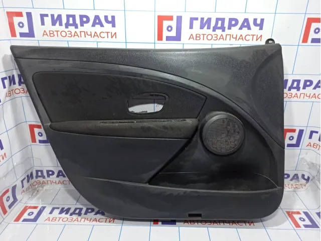 Обшивка двери передняя левая Renault Megane 3 809018813R.