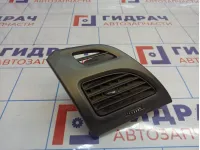 Дефлектор воздушный левый Renault Megane 3 687615416R.