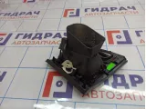 Дефлектор воздушный левый Renault Megane 3 687615416R.