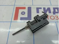 Активатор замка крышки бензобака Renault Megane 3 8200305732.