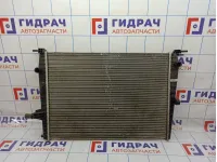 Радиатор основной Renault Megane 3 214100067R. Дефект геометрии.