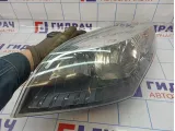 Фара левая Renault Megane 3 260608405R. Сломано крепление.