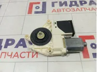Моторчик стеклоподъемника заднего левого Renault Megane 827310185R