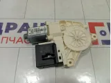Моторчик стеклоподъемника заднего правого Renault Megane 827306548R
