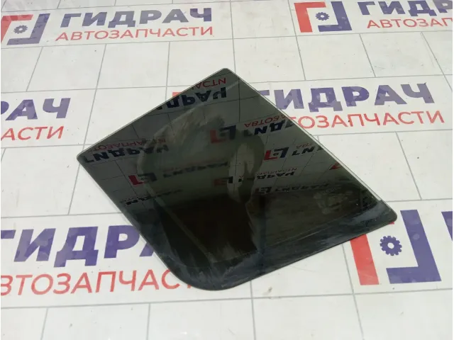 Стекло двери задней правой Renault Megane 822200013R