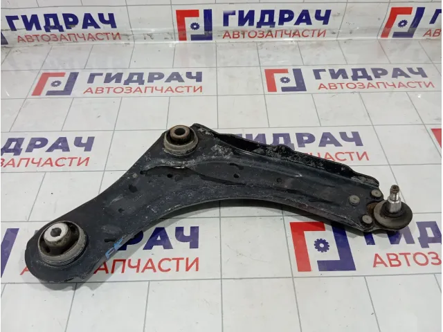 Рычаг передний правый Renault Megane 545008682R