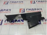Дефлектор радиатора правый Renault Megane 214940018R