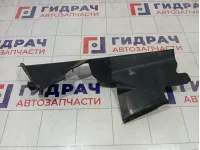 Дефлектор радиатора правый Renault Megane 214940018R
