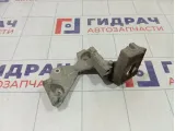 Кронштейн генератора Renault Megane 117102301R