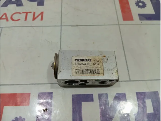 Клапан кондиционера Renault Megane 922709330R