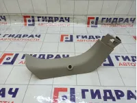 Обшивка двери багажника левая Renault Megane 909030005R