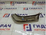 Обшивка двери багажника левая Renault Megane 909030005R