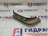 Обшивка двери багажника правая Renault Megane 909020005R