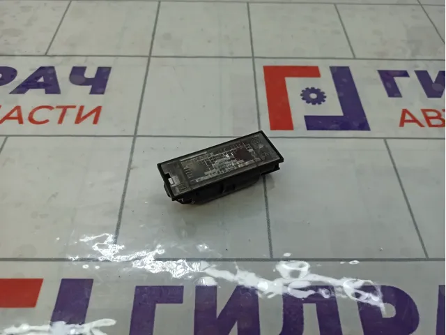 Фонарь подсветки номера Renault Megane 8200480127