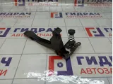 Крючок капота Renault Megane 656030006R