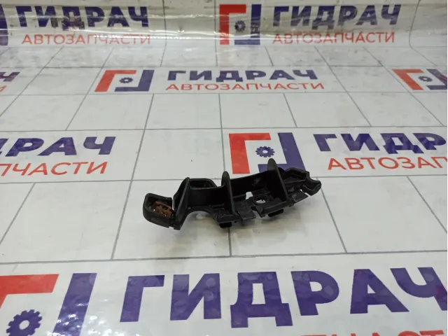 Направляющая бампера переднего левая Renault Megane 620940001R