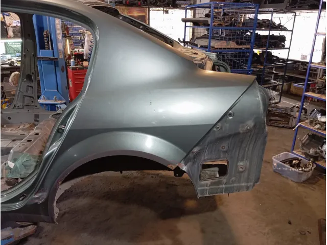 Крыло заднее левое Renault Megane 2