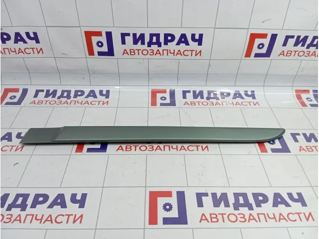 Накладка двери задней левой Renault Megane 2 7701477638