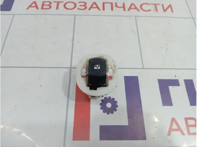 Кнопка стеклоподъемника передняя правая Renault Megane 2 8200315013