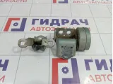 Петли двери передней левой Renault Megane 2