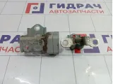Петли двери задней левой Renault Megane 2