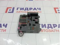 Блок предохранителей Renault Megane 2 8200306033A