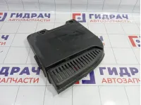Крышка аккумулятора Renault Megane 2 8200302466