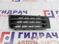 Решетка радиатора левая Renault Megane 2 8200114156