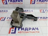 Кронштейн фары левой Renault Megane 2 8200137495