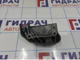 Кронштейн двигателя правый Renault Megane 2 8200209833