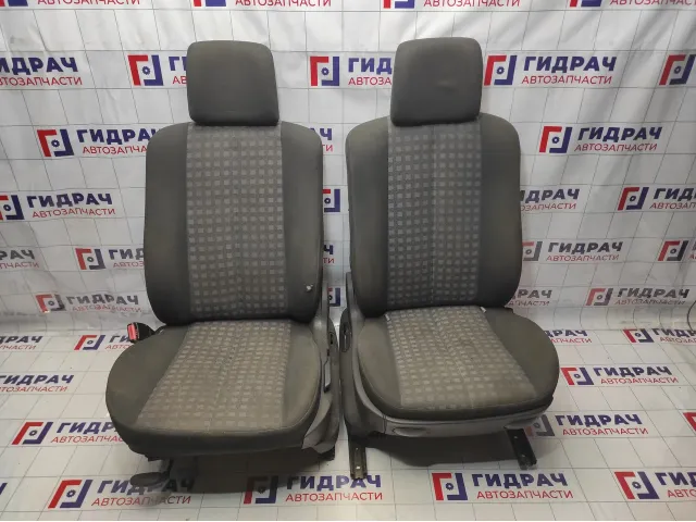 Комплект сидений Renault Megane 2