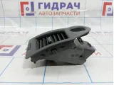 Дефлектор воздушный правый Renault Megane 2 7701055208